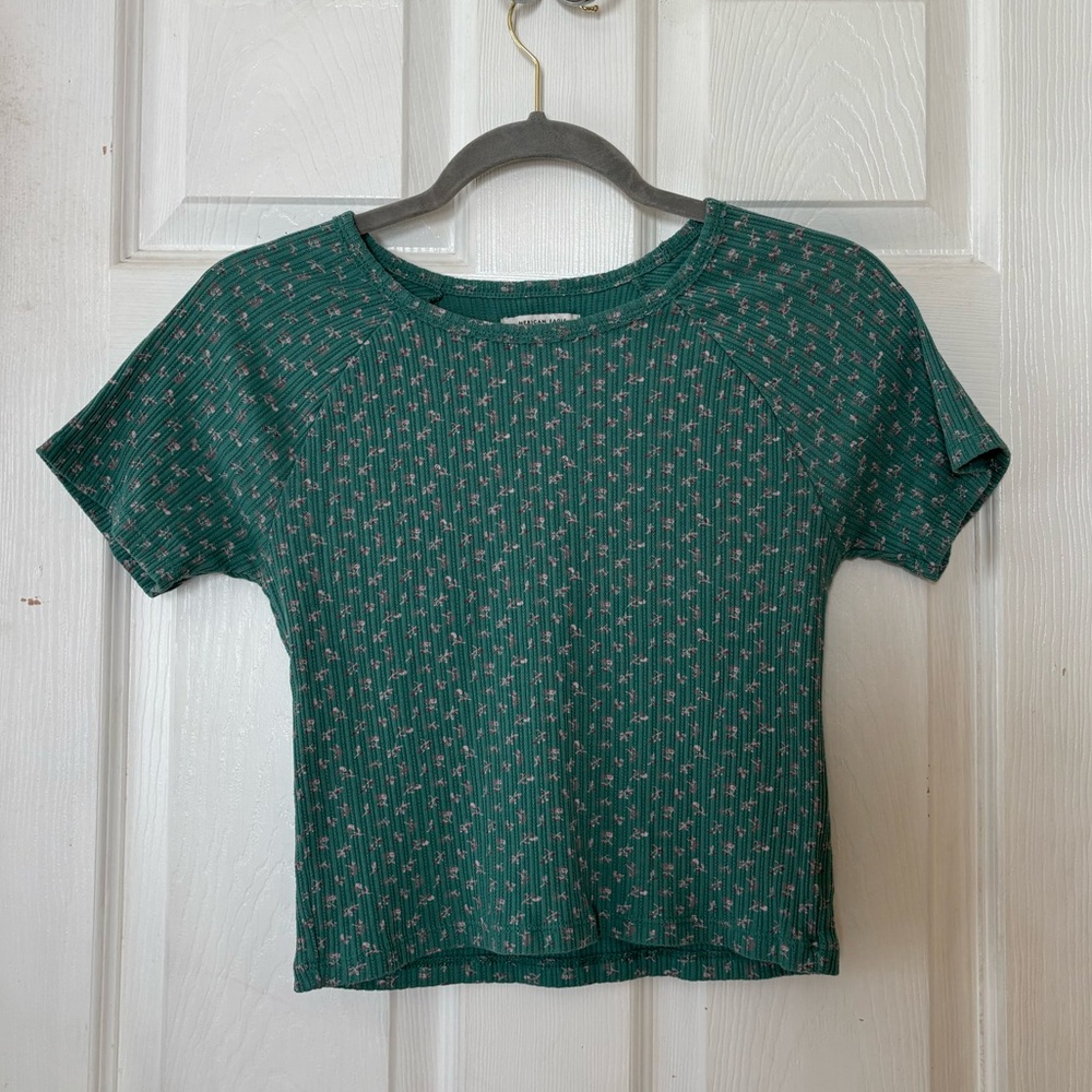 American Eagle Cropped Green Floral Baby Tee Size Small